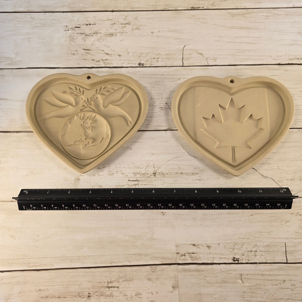 Pampered Chef Heart Stoneware Cookie Molds Peace On Earth & Heart of Canada Set